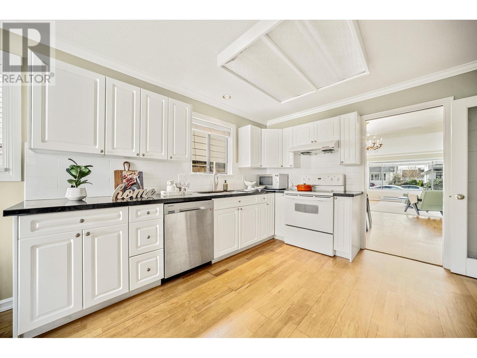 1659 W 63rd Avenue, Vancouver, British Columbia  V6P 2H7 - Photo 5 - R2982410