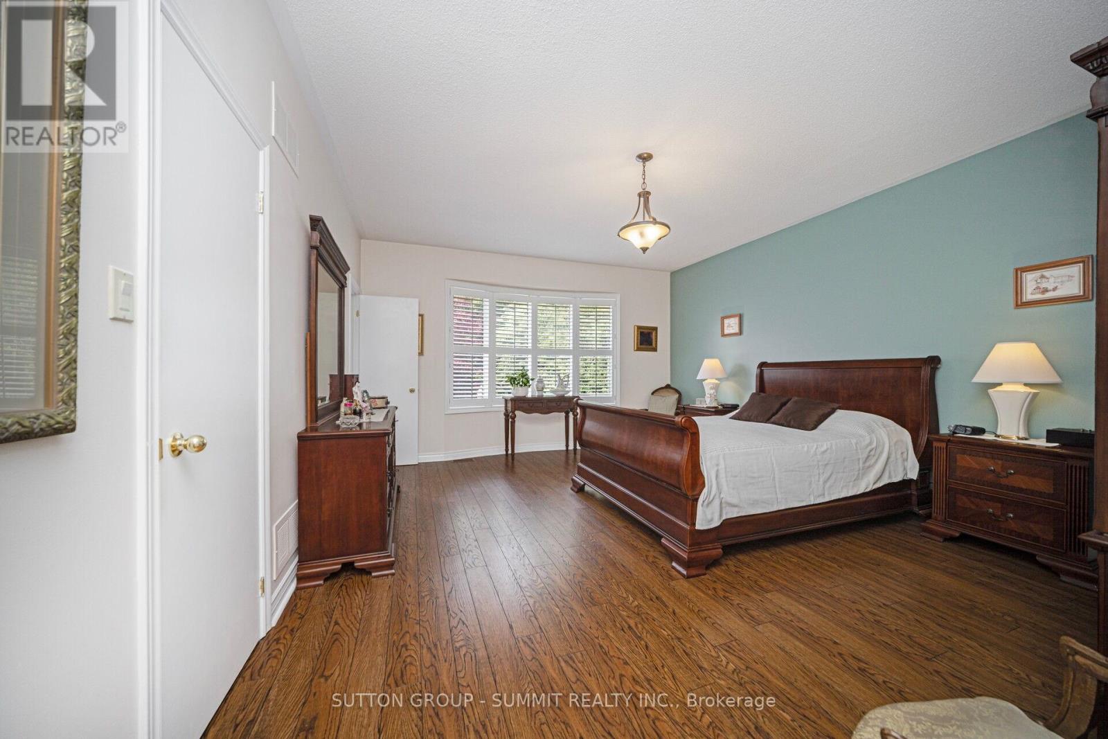 5981 Rayshaw Crescent, Mississauga (Streetsville), Ontario  L5M 2P1 - Photo 22 - W12200625