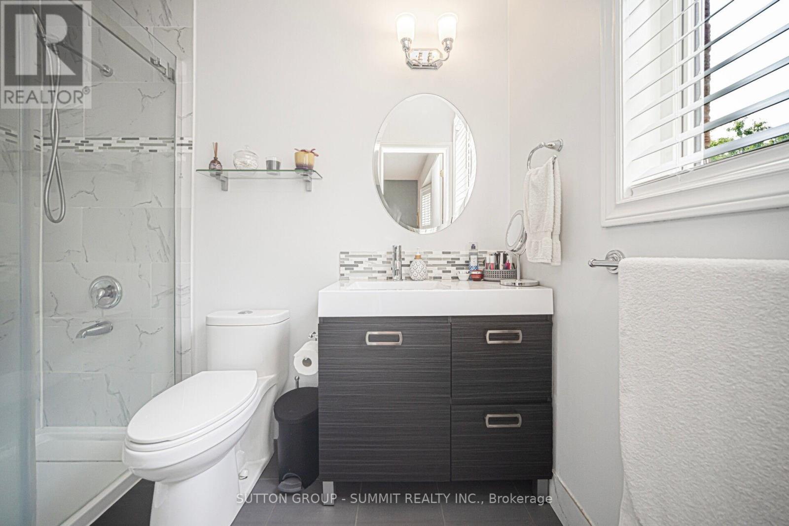 5981 Rayshaw Crescent, Mississauga (Streetsville), Ontario  L5M 2P1 - Photo 24 - W12200625