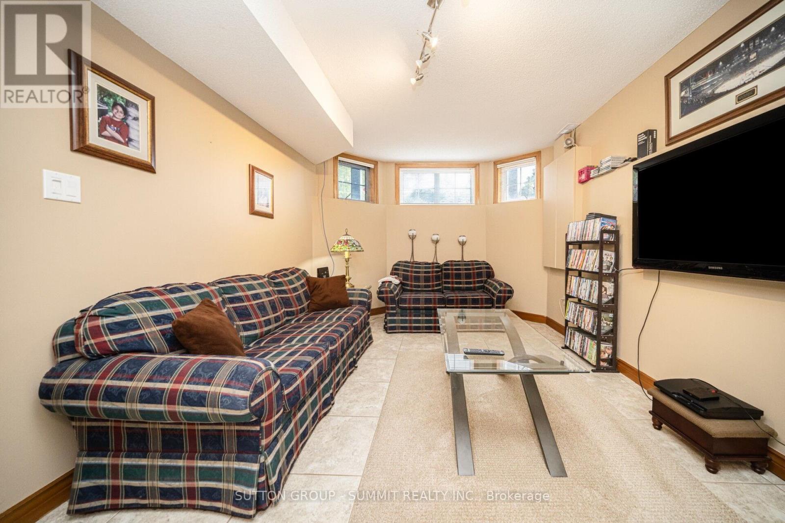 5981 Rayshaw Crescent, Mississauga (Streetsville), Ontario  L5M 2P1 - Photo 33 - W12200625