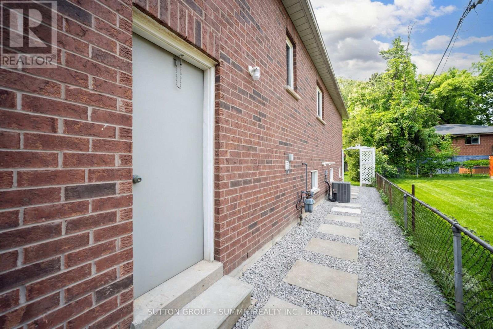 5981 Rayshaw Crescent, Mississauga (Streetsville), Ontario  L5M 2P1 - Photo 46 - W12200625