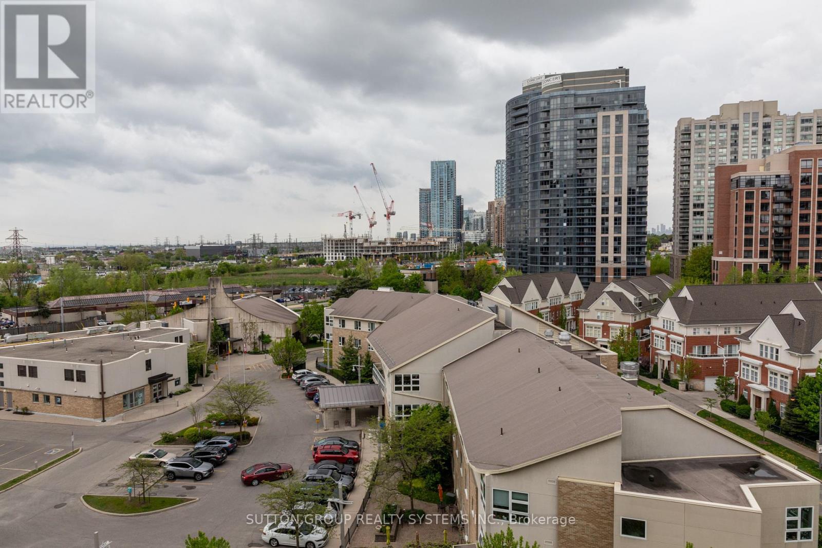 805 - 11 Michael Power Place, Toronto, Ontario  M9A 5G3 - Photo 26 - W12200640