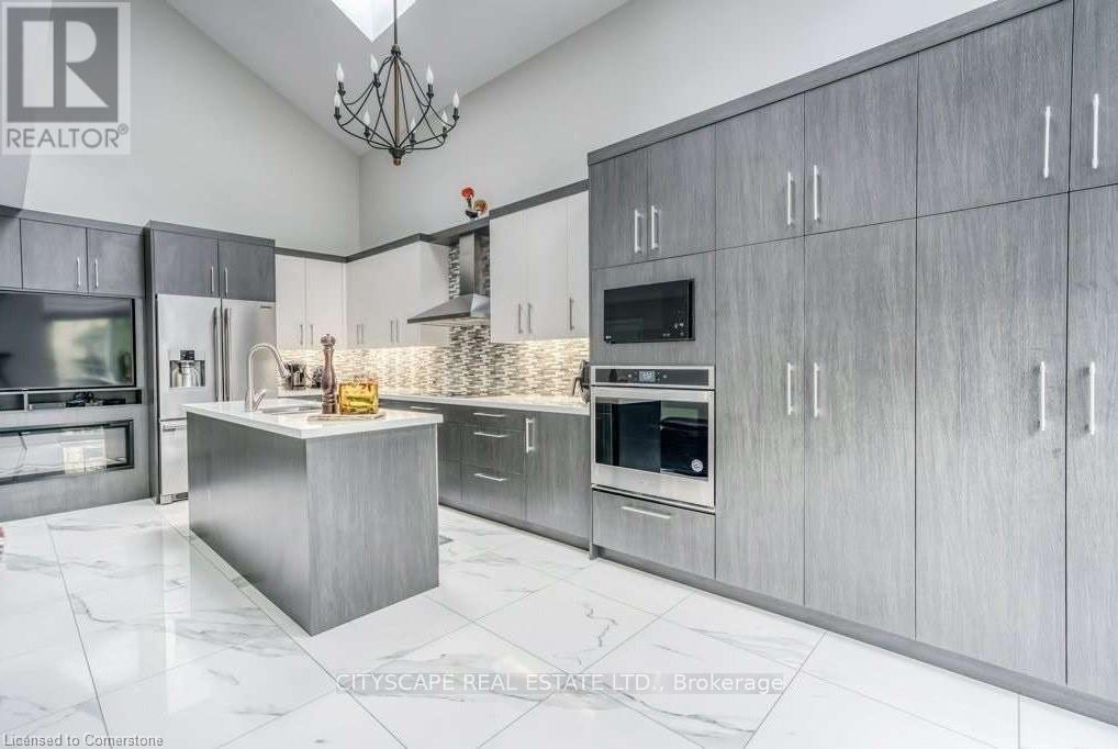34 Mercer Drive, Brampton (Downtown Brampton), Ontario  L6X 1B4 - Photo 5 - W12200675