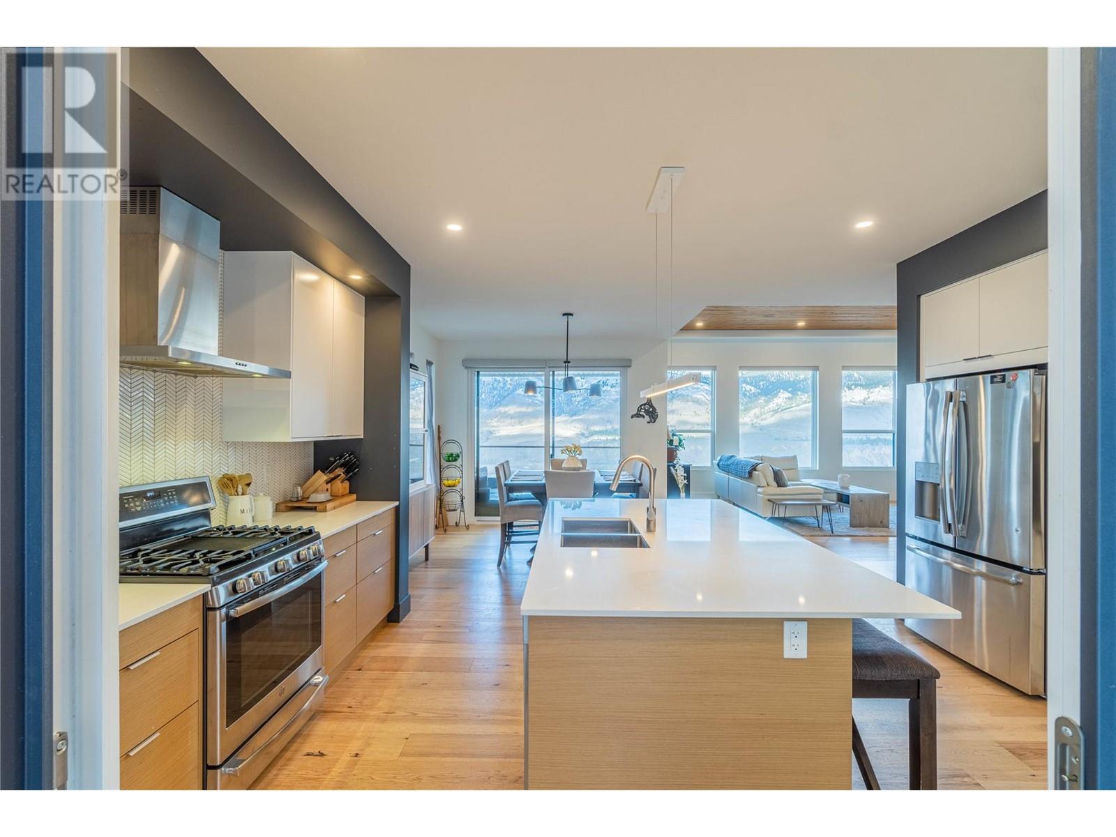 3100 Kicking Horse Drive Unit# 11, Kamloops, British Columbia  V2E 0B8 - Photo 13 - 10350733