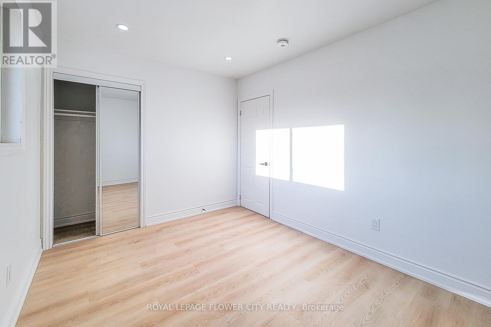 56 Moxley Drive, Hamilton, Ontario  L8T 3Y7 - Photo 16 - X12200611