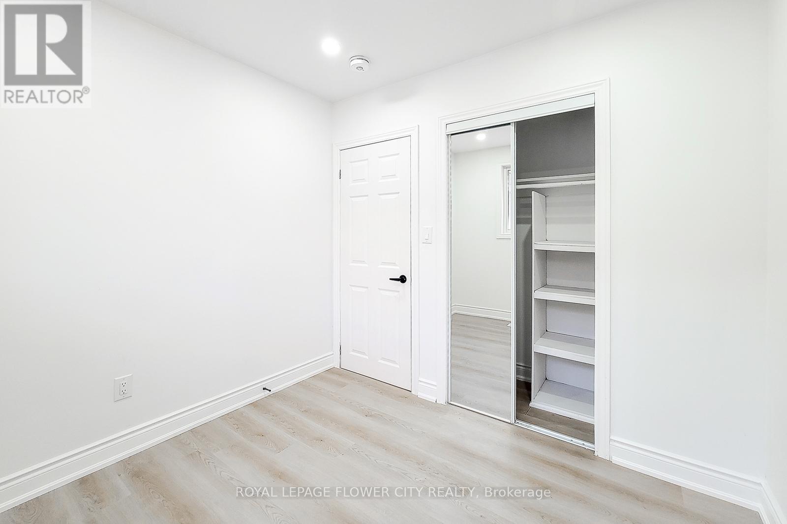 56 Moxley Drive, Hamilton, Ontario  L8T 3Y7 - Photo 18 - X12200611