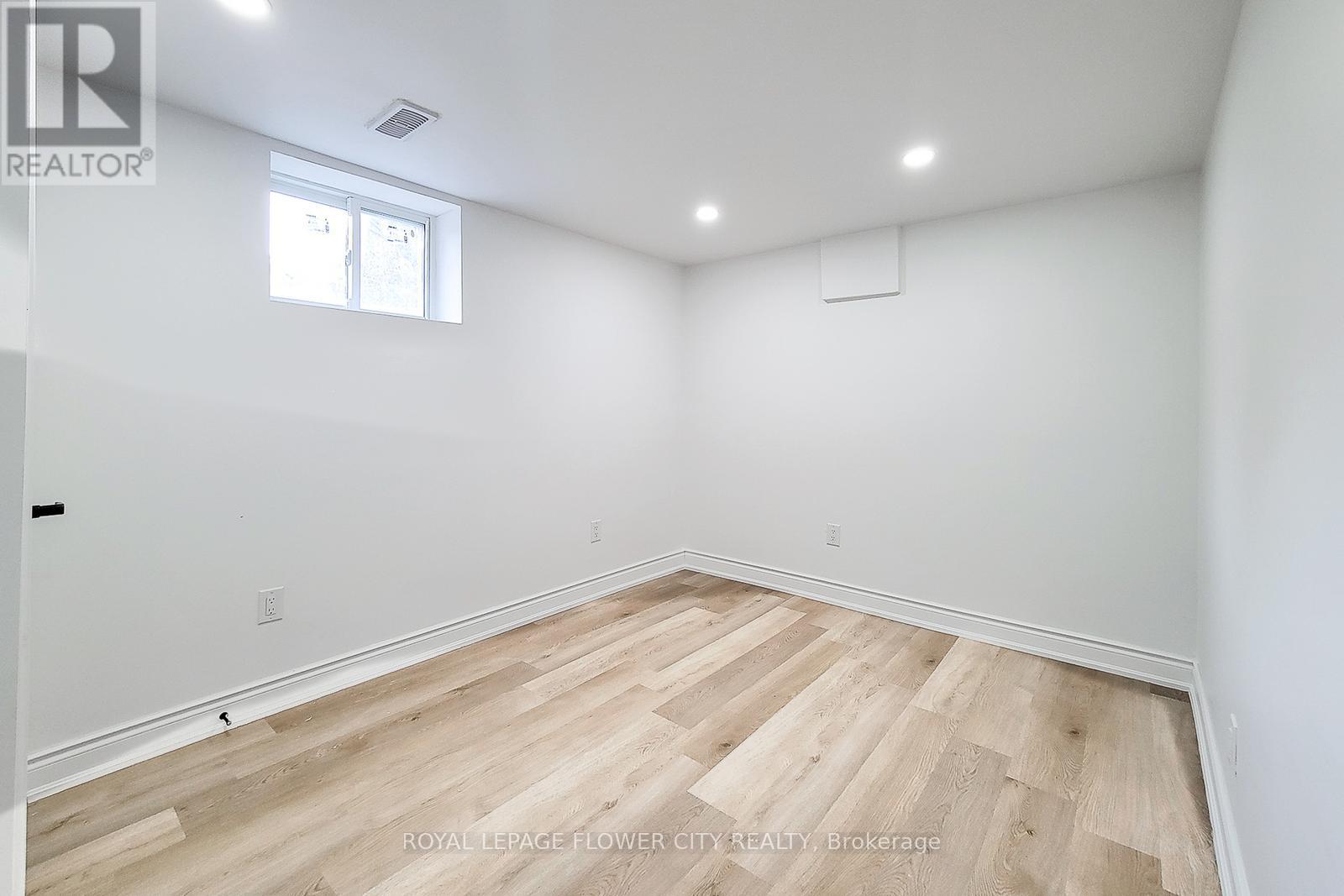 56 Moxley Drive, Hamilton (Lisgar), Ontario  L8T 3Y7 - Photo 28 - X12200611