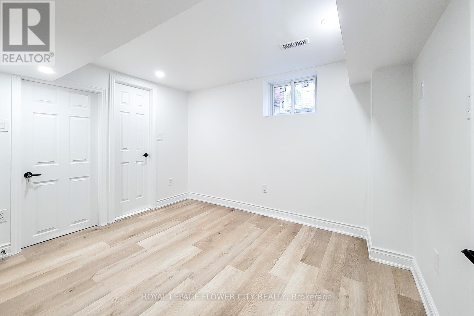56 Moxley Drive, Hamilton, Ontario  L8T 3Y7 - Photo 35 - X12200611
