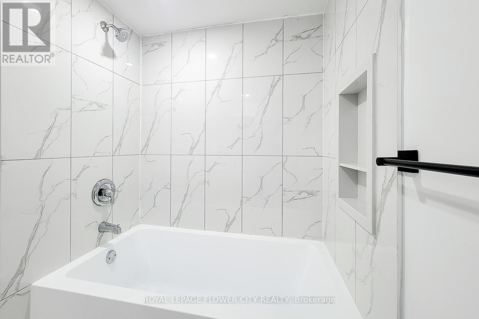 56 Moxley Drive, Hamilton, Ontario  L8T 3Y7 - Photo 39 - X12200611