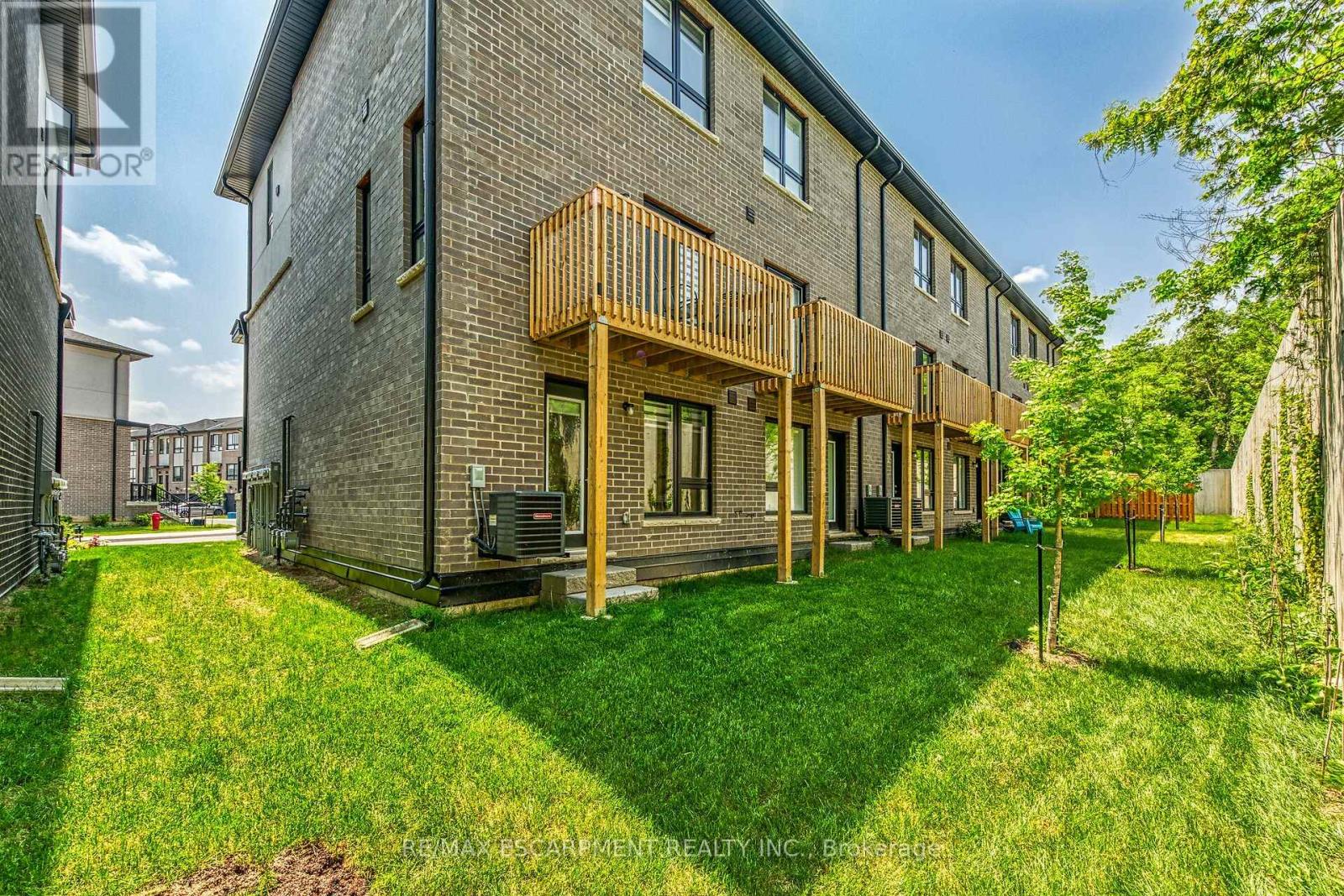 15 - 720 Grey Street, Brantford, Ontario  N3S 0K2 - Photo 42 - X12200635