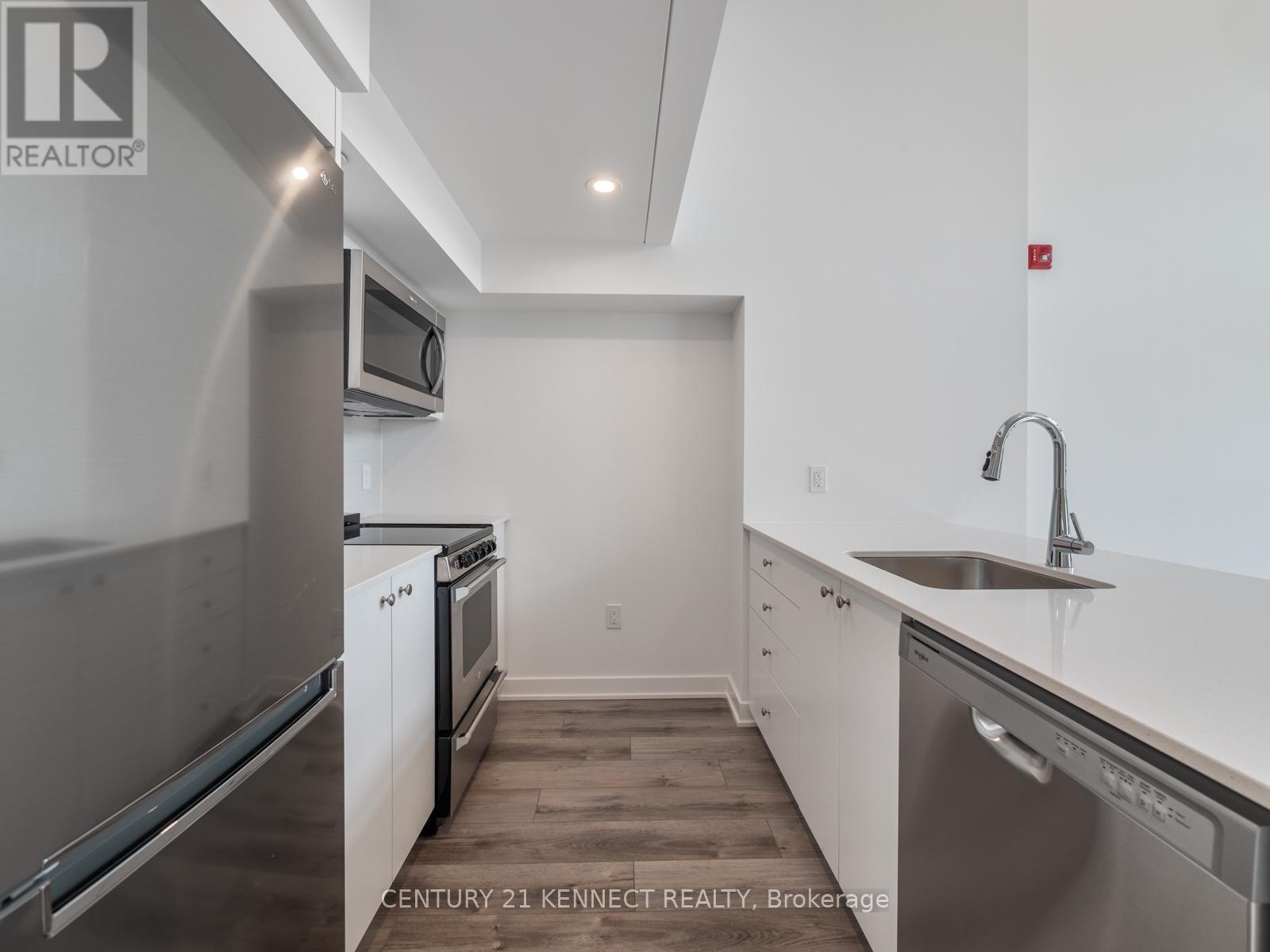 106 - 312 Erb Street W, Waterloo, Ontario  N2L 0K9 - Photo 17 - X12200666