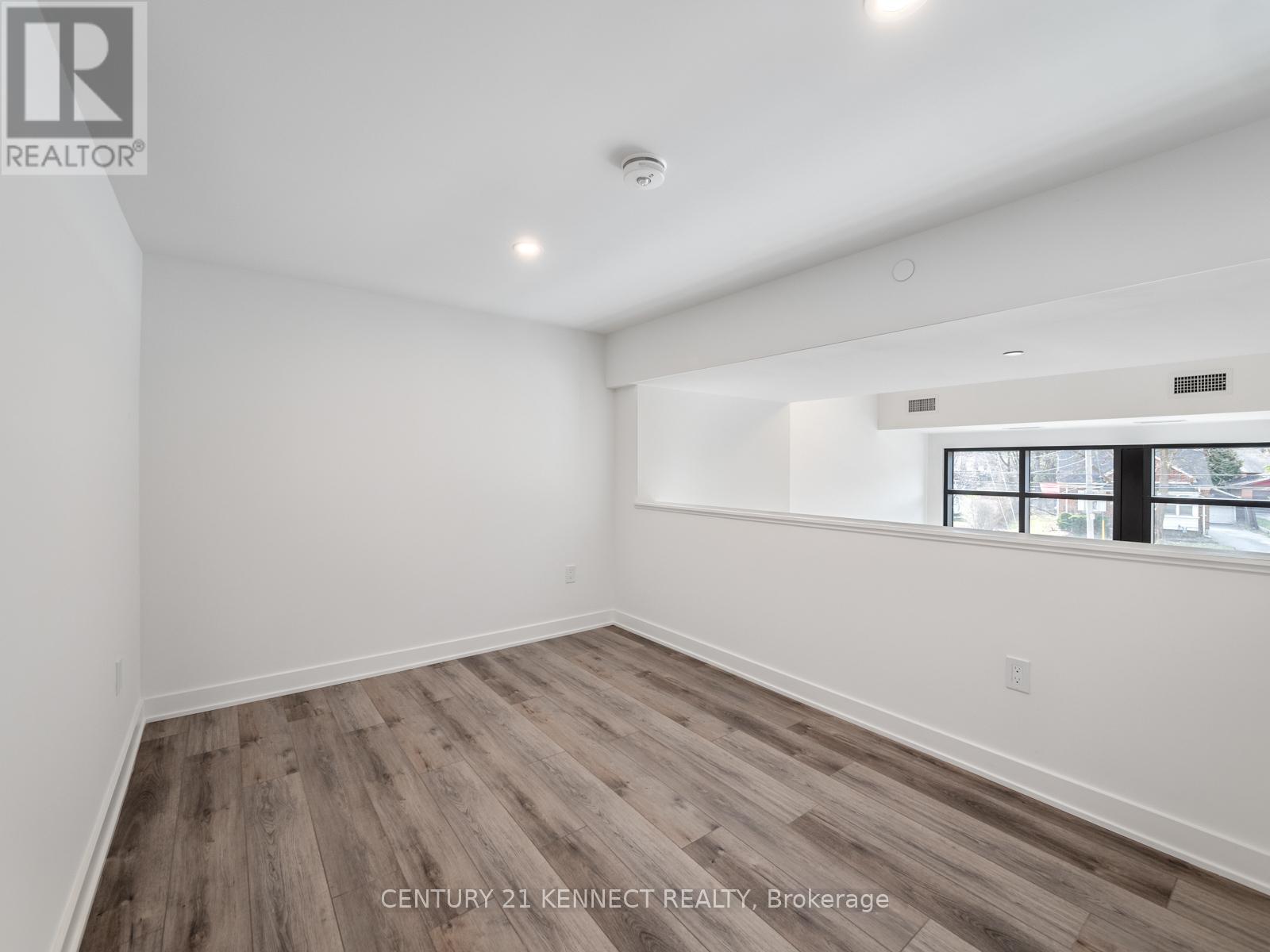 106 - 312 Erb Street W, Waterloo, Ontario  N2L 0K9 - Photo 31 - X12200666