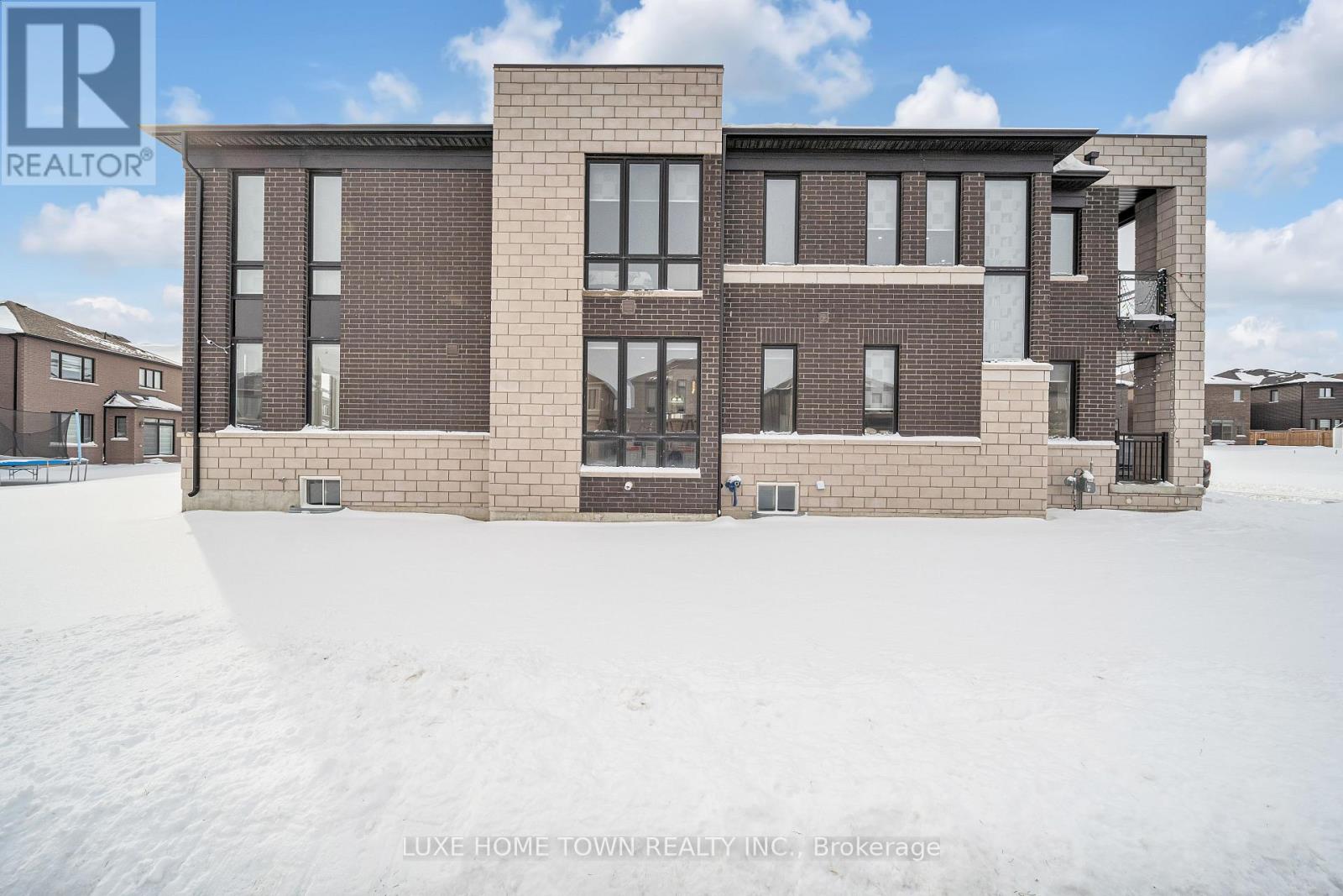 101 Prince Charles Crescent, Woodstock (Woodstock - North), Ontario  N4T 0N1 - Photo 42 - X12200673