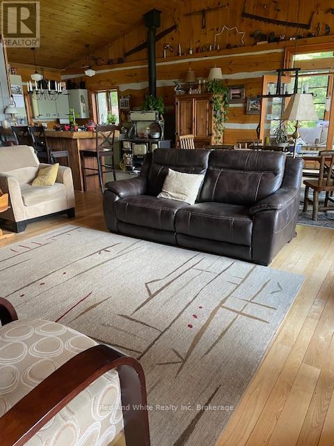 3491a Axe Lake Road Road, Mcmurrich/monteith, Ontario  P0A 1Y0 - Photo 10 - X12183309