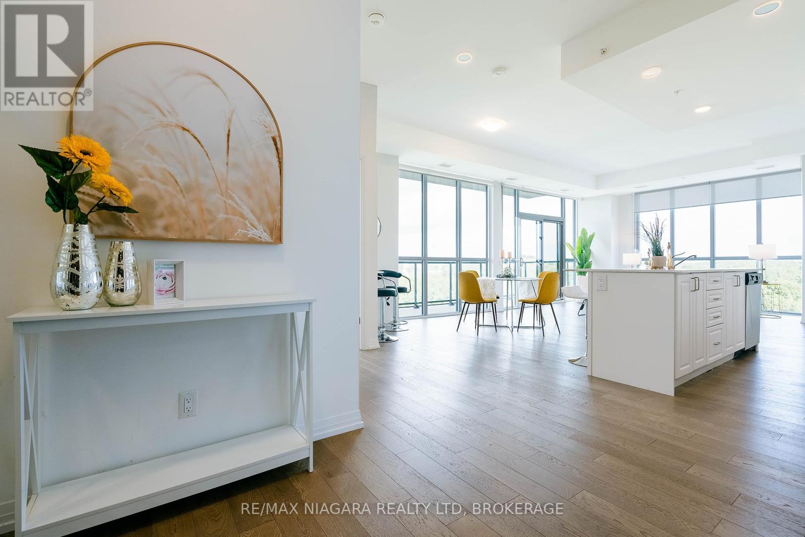 802 - 7711 Green Vista Gate, Niagara Falls, Ontario  L2H 1R1 - Photo 10 - X12200685