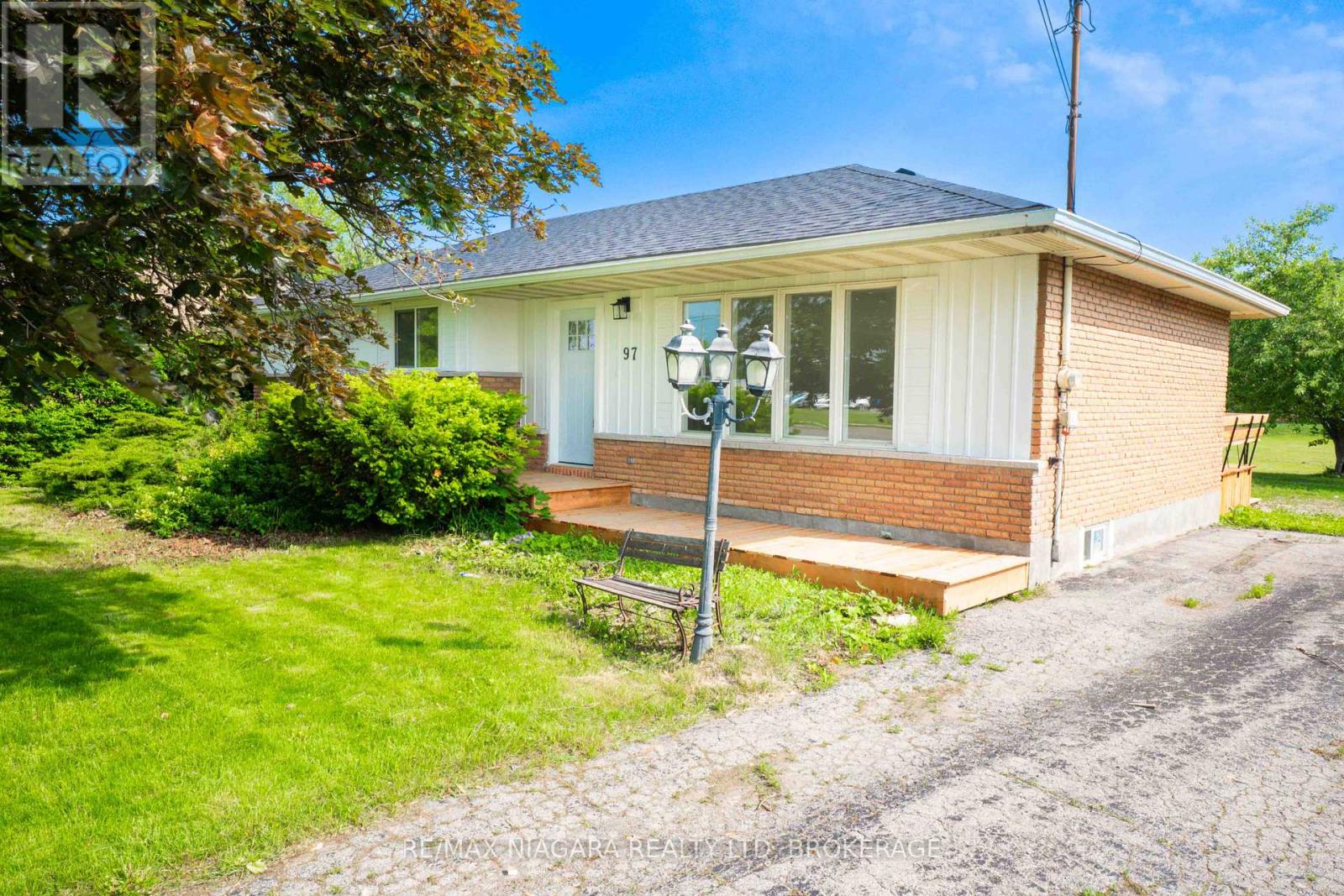 97 KING ST STREET E, Haldimand, Ontario