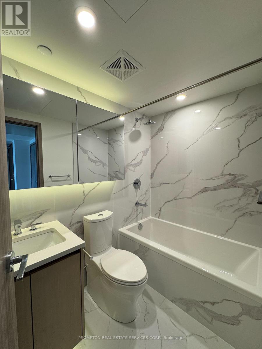 3002 - 1 Concord Cityplace Way, Toronto, Ontario  M5V 0X3 - Photo 8 - C12199026