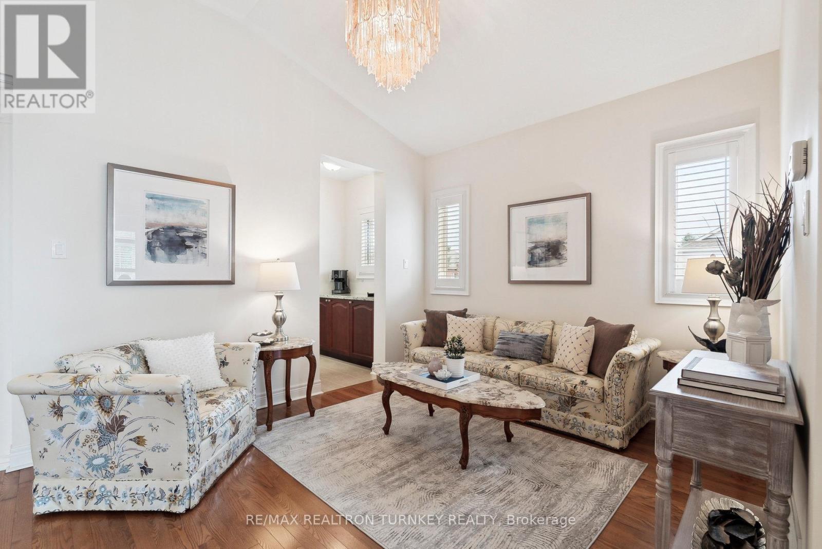 2 Suggs Lane, Whitchurch-Stouffville (Ballantrae), Ontario  L4A 0K6 - Photo 21 - N12102730