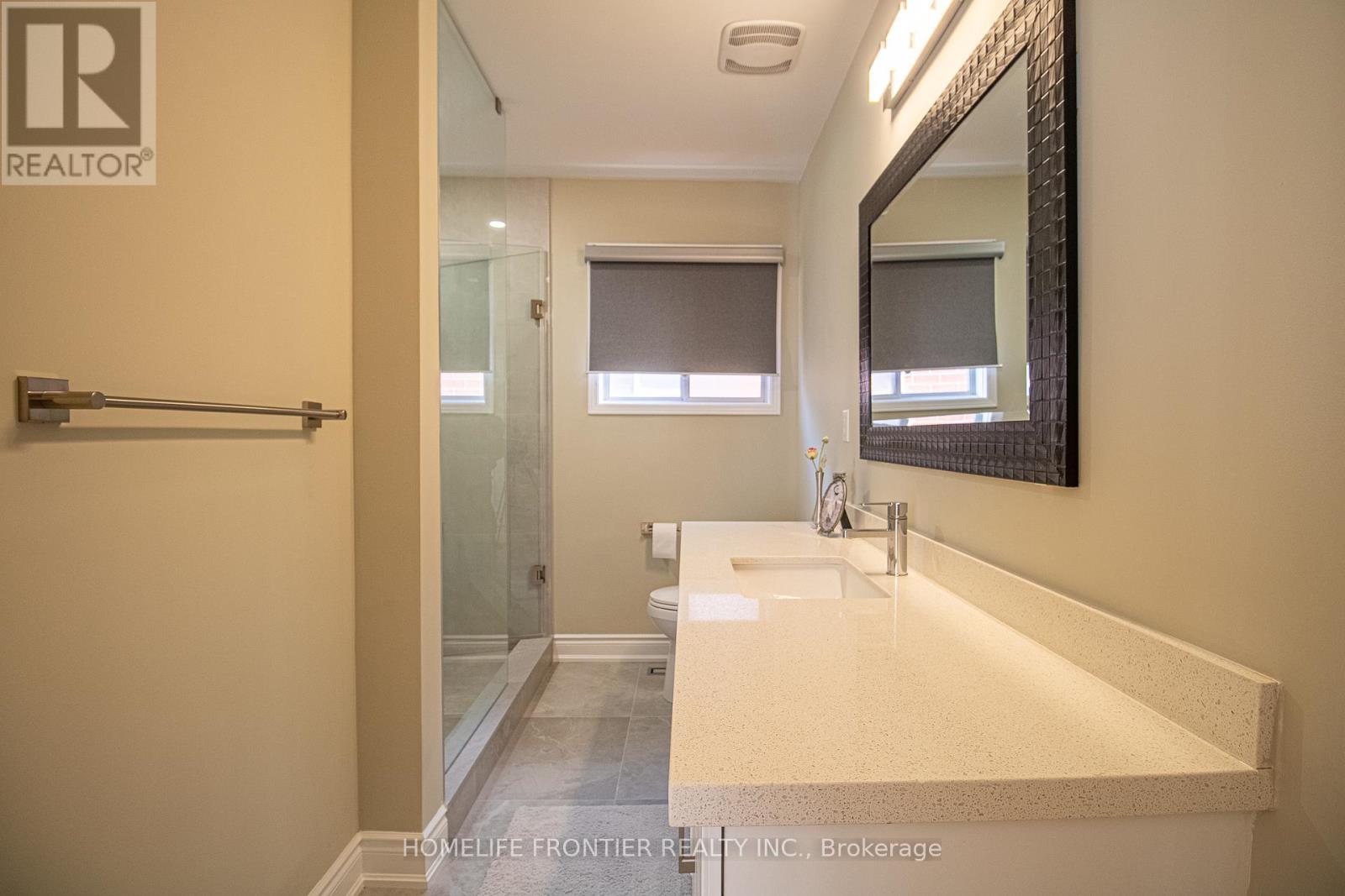 2442 Yorktown Circle, Mississauga (Central Erin Mills), Ontario  L5M 5X9 - Photo 22 - W12198216