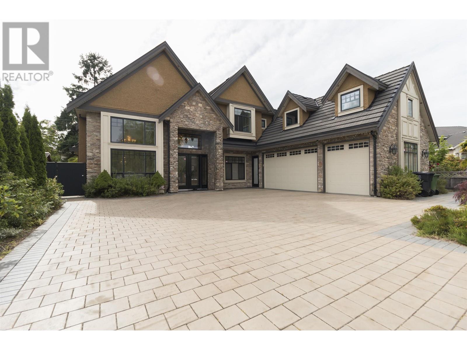 8451 FAIRHURST ROAD, richmond, British Columbia V7C1Y7