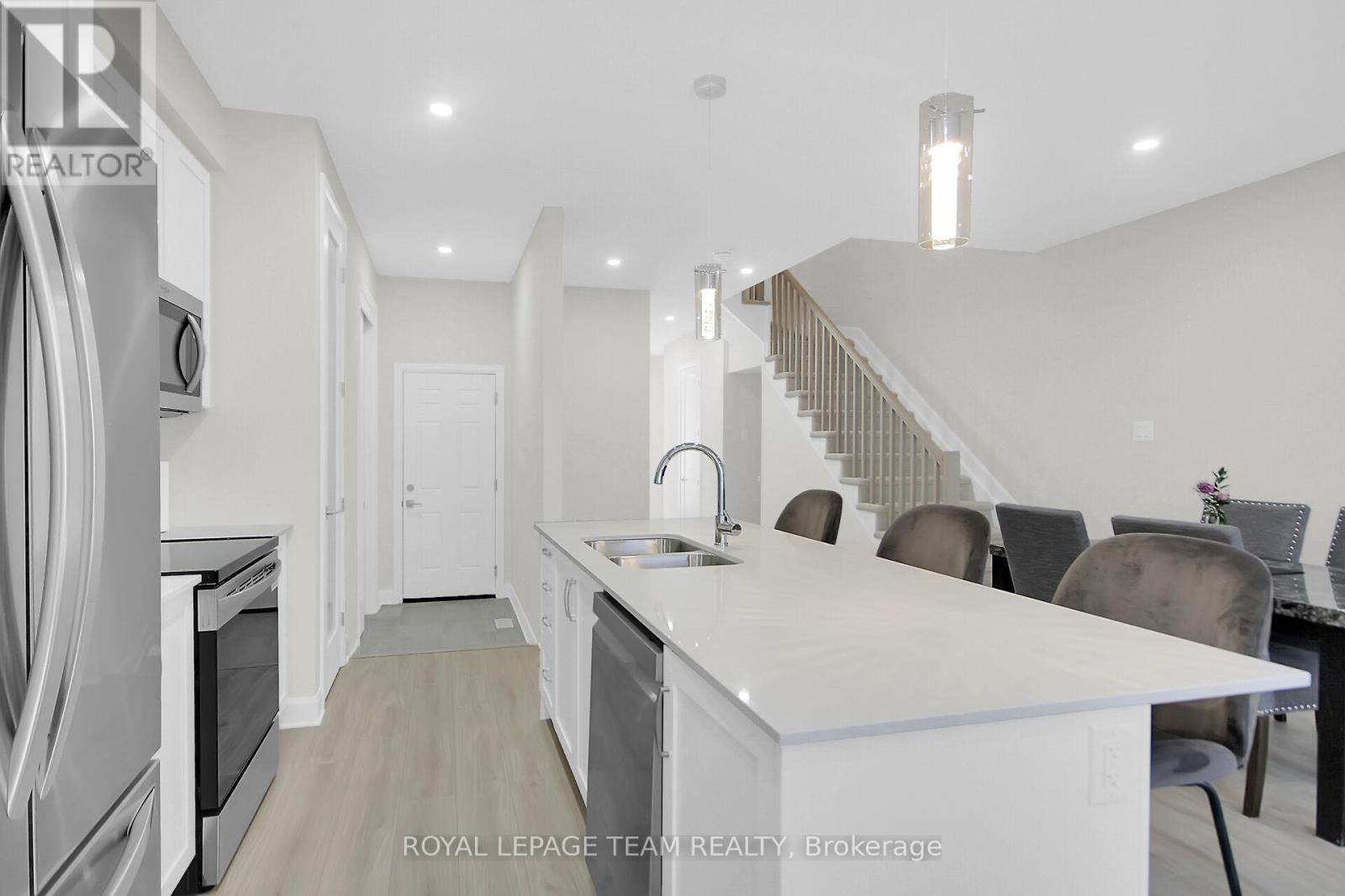 117 Succession Court, Ottawa, Ontario  K2S 2Z8 - Photo 15 - X12200713