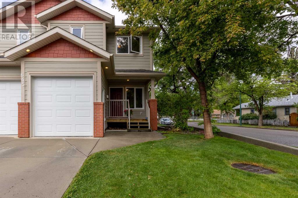 4, 645 12A Street N, Lethbridge, Alberta