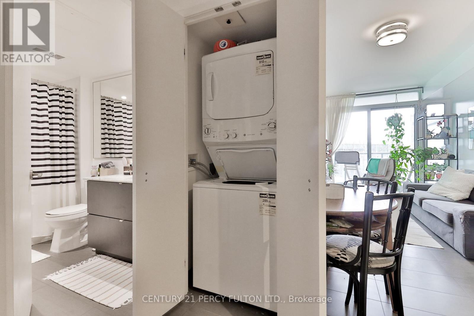 201 - 170 Fort York Boulevard, Toronto, Ontario  M5V 0E6 - Photo 3 - C12200693