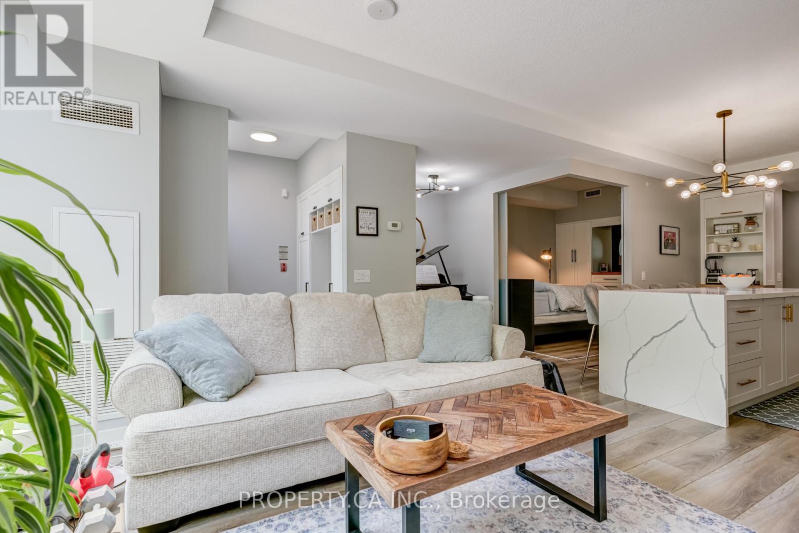 Th3 - 85 Queens Wharf Road, Toronto, Ontario  M5V 0J9 - Photo 14 - C12200701