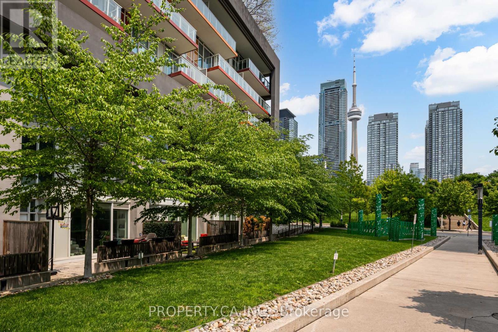 Th3 - 85 Queens Wharf Road, Toronto, Ontario  M5V 0J9 - Photo 2 - C12200701