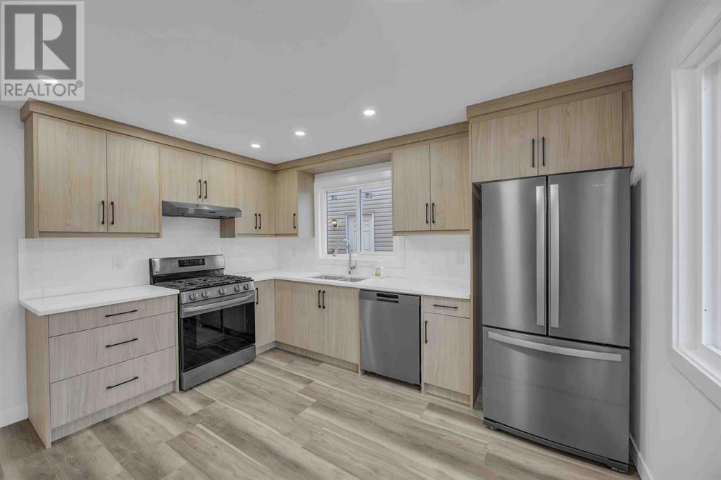 231 Falshire Way Ne, Calgary, Alberta  T3J 2B3 - Photo 3 - A2228366