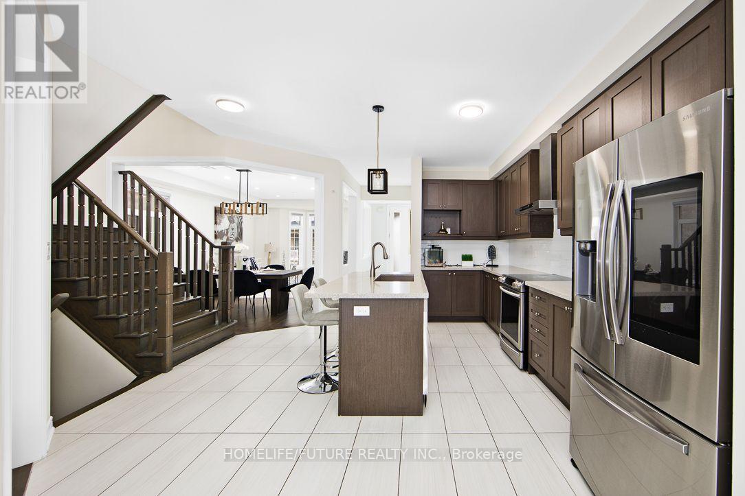 35 Gordon Landon Drive, Markham (Cornell), Ontario  L6B 0X9 - Photo 7 - N12200705