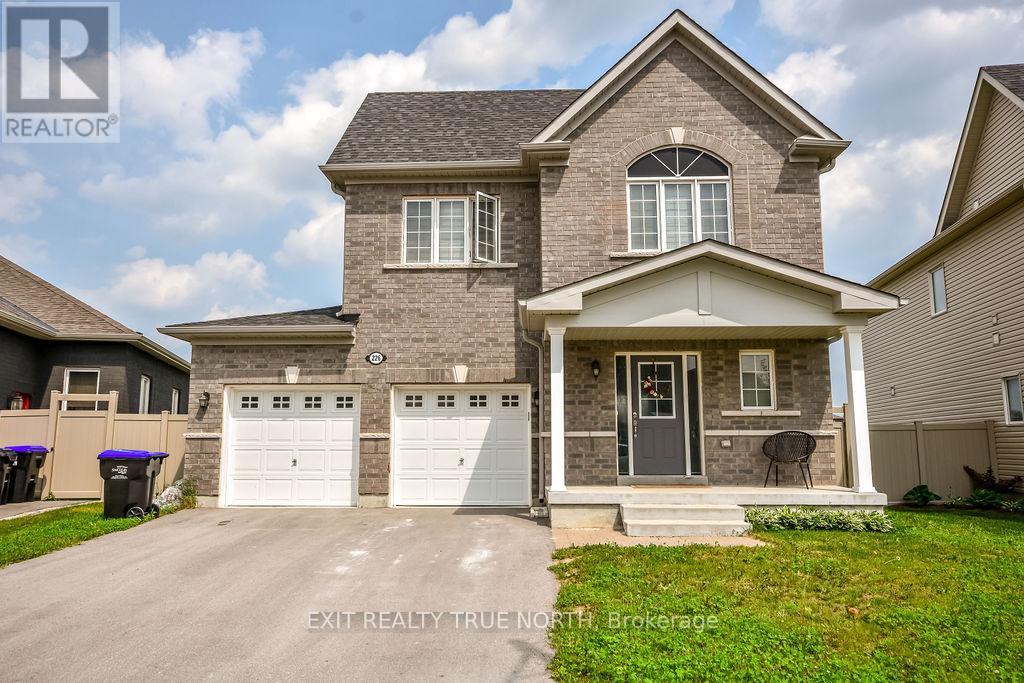 Property at 226 SPRINGFIELD CRESCENT image 1