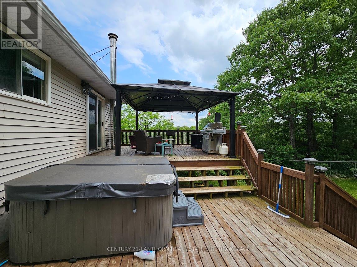 9998 County Rd 41 Road N, Addington Highlands, Ontario  K0H 1Z0 - Photo 3 - X12200227