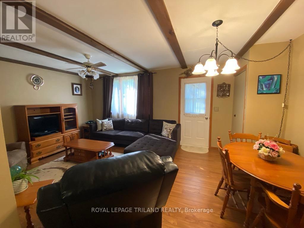 B23 - 9910 Northville Crescent, Lambton Shores, Ontario  N0M 2N0 - Photo 12 - X12200793