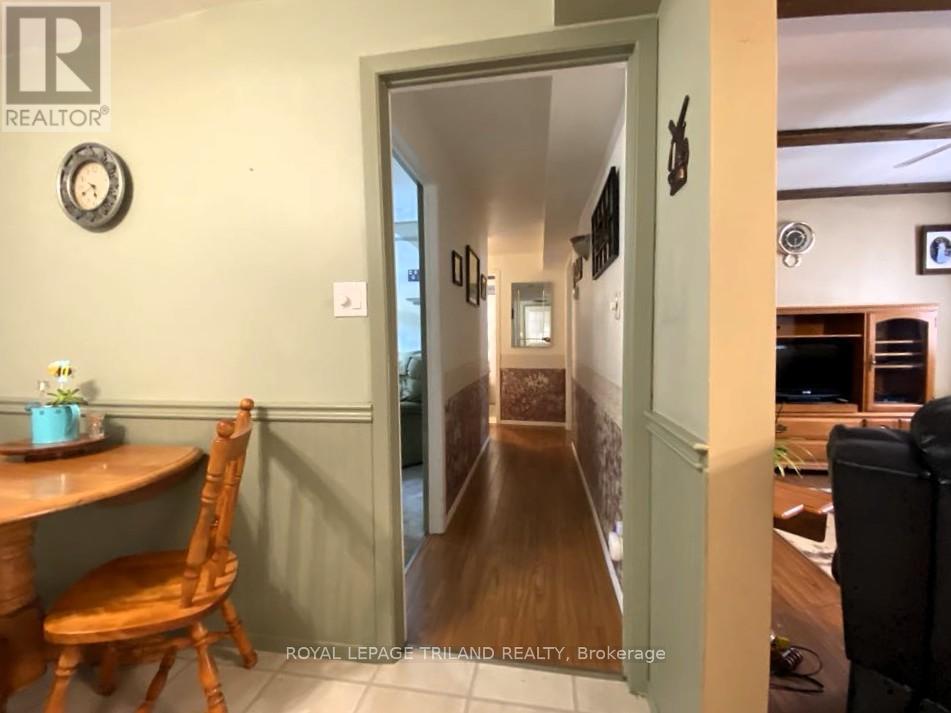 B23 - 9910 Northville Crescent, Lambton Shores, Ontario  N0M 2N0 - Photo 16 - X12200793