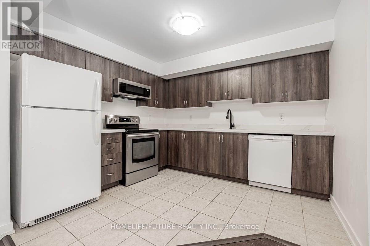 202 - 2355 Sheppard Avenue W, Toronto (Humberlea-Pelmo Park), Ontario  M9M 0E7 - Photo 12 - W12200681