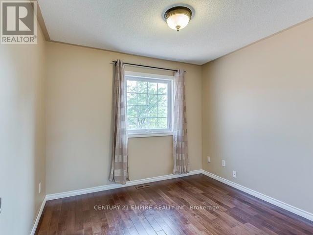 122 Muirland Crescent, Brampton, Ontario  L6X 4G2 - Photo 7 - W12200682