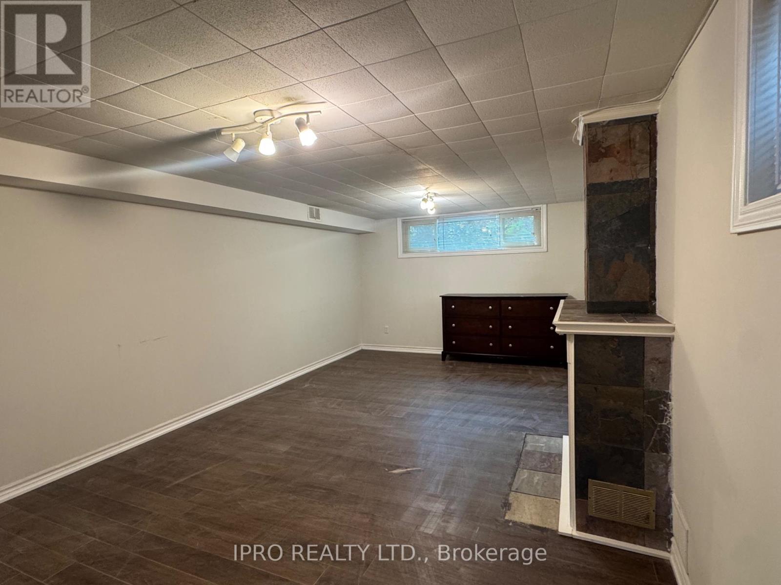 1333 Sheldon Avenue, Oakville, Ontario  L6L 2P9 - Photo 10 - W12200726
