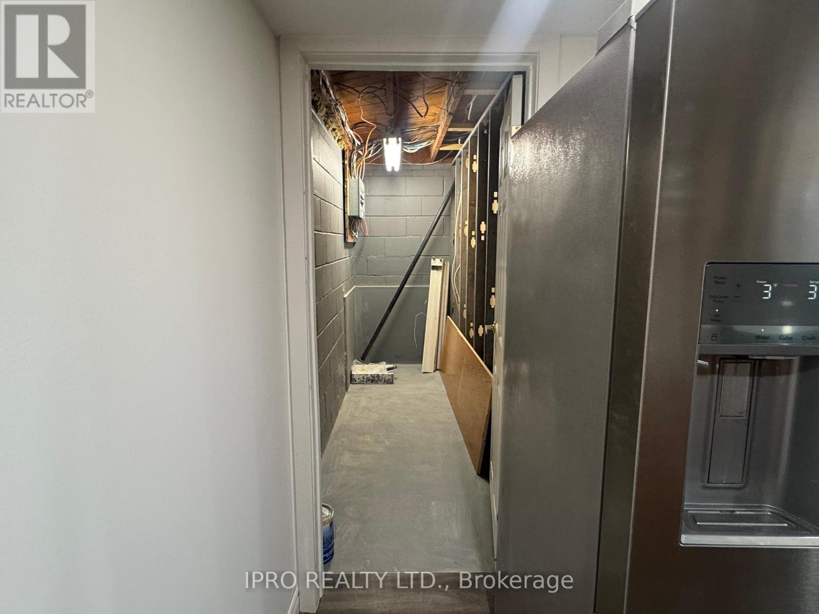 1333 Sheldon Avenue, Oakville, Ontario  L6L 2P9 - Photo 11 - W12200726