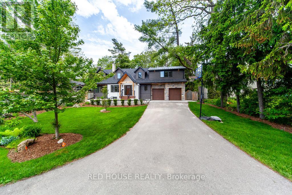 29 Pinewood Trail, Mississauga, Ontario  L5G 2L2 - Photo 2 - W12188840