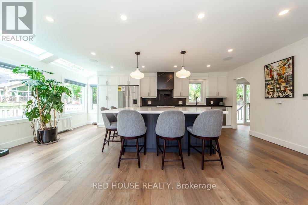 29 Pinewood Trail, Mississauga, Ontario  L5G 2L2 - Photo 12 - W12188840