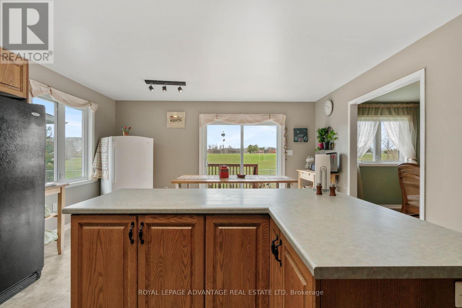 264 Glenwood Crescent, Smiths Falls, Ontario  K7A 5L1 - Photo 15 - X12101143