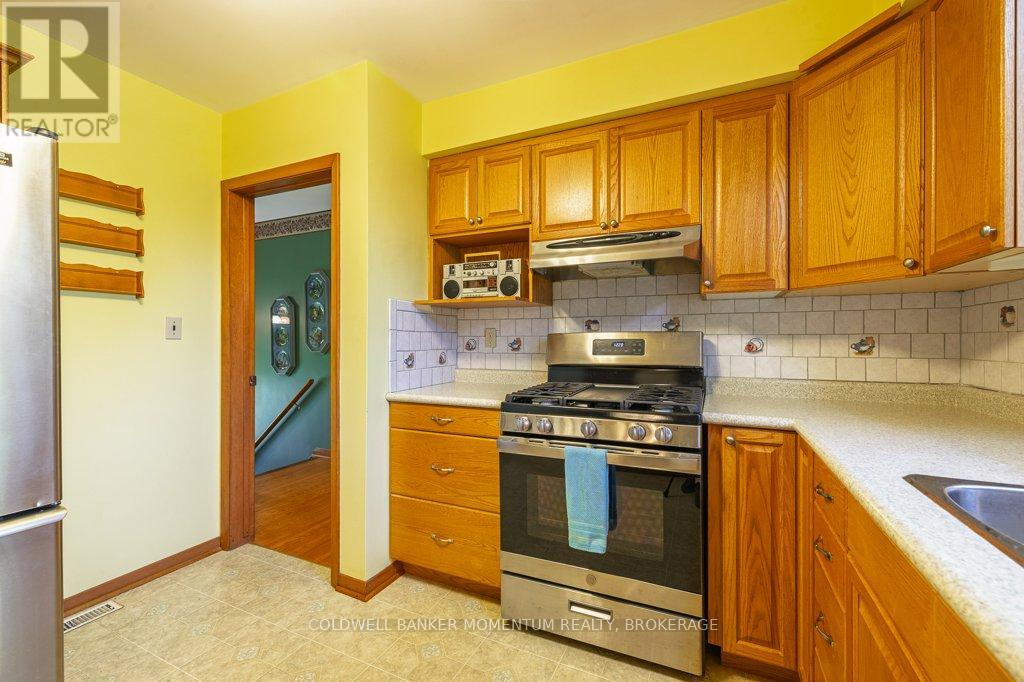 82 Mcdonald Avenue, Thorold (Thorold Downtown), Ontario  L2V 3E7 - Photo 15 - X12200740