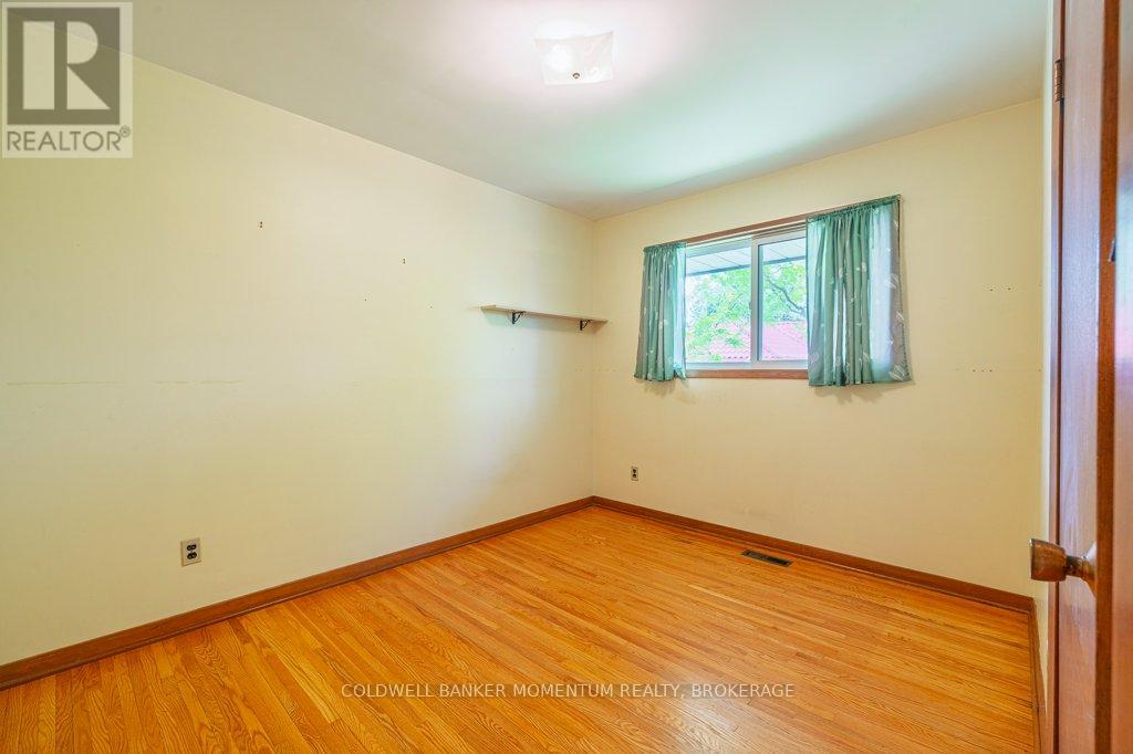 82 Mcdonald Avenue, Thorold (Thorold Downtown), Ontario  L2V 3E7 - Photo 18 - X12200740