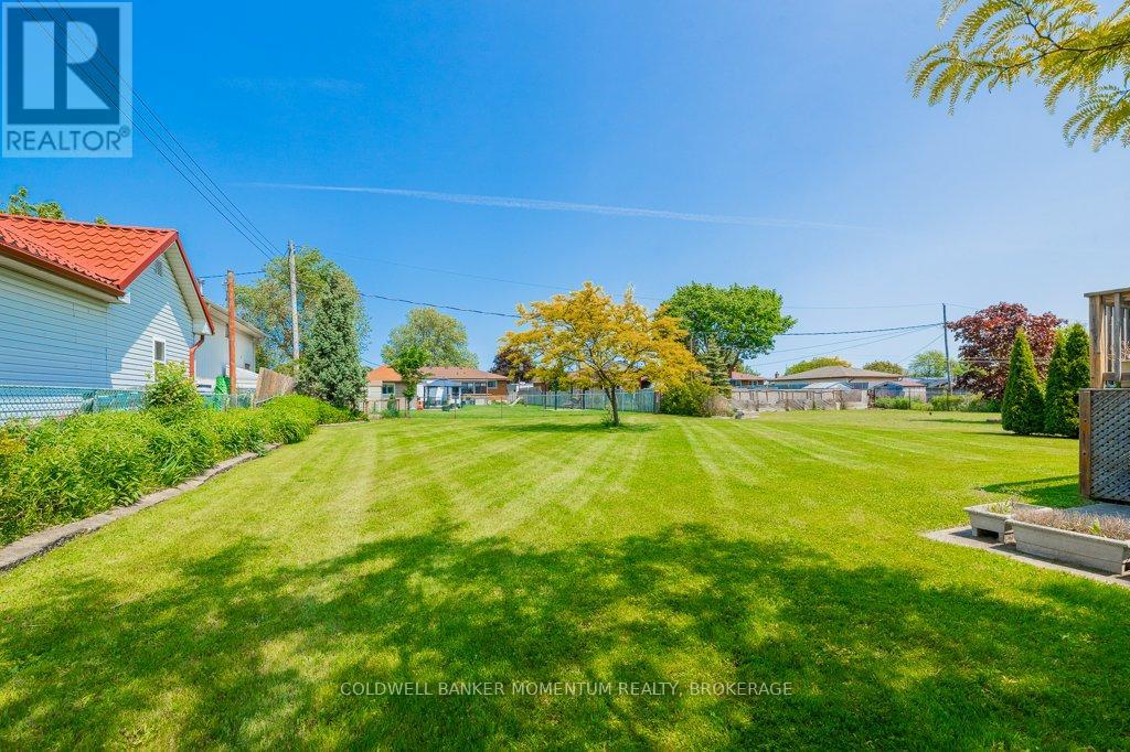 82 Mcdonald Avenue, Thorold (Thorold Downtown), Ontario  L2V 3E7 - Photo 35 - X12200740