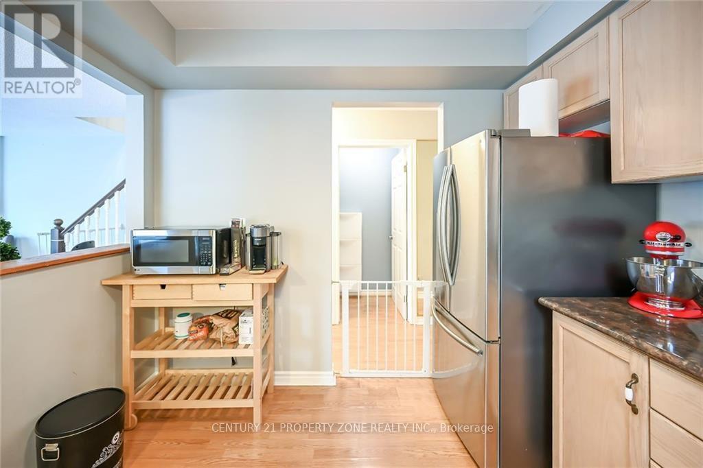40 Frances Avenue, Hamilton, Ontario  L8E 5V6 - Photo 13 - X12200686