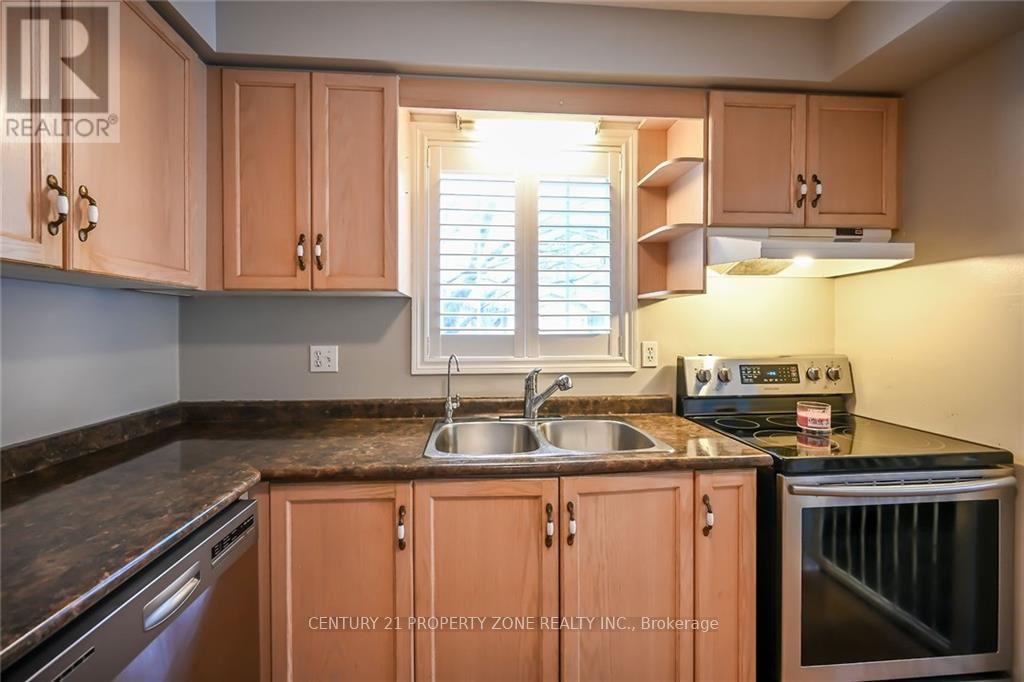 40 Frances Avenue, Hamilton, Ontario  L8E 5V6 - Photo 3 - X12200686