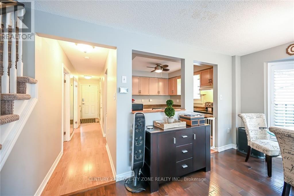 40 Frances Avenue, Hamilton, Ontario  L8E 5V6 - Photo 8 - X12200686
