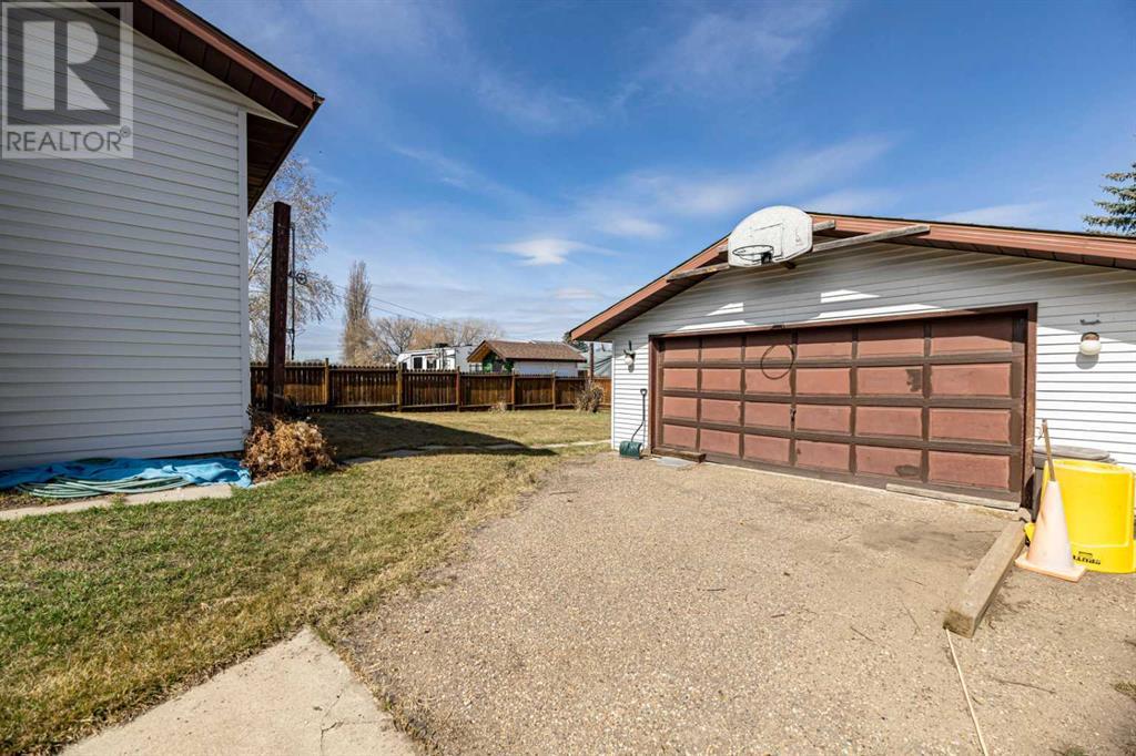 76 Reeves Crescent, Red Deer, Alberta  T4P 2Y5 - Photo 12 - A2211935