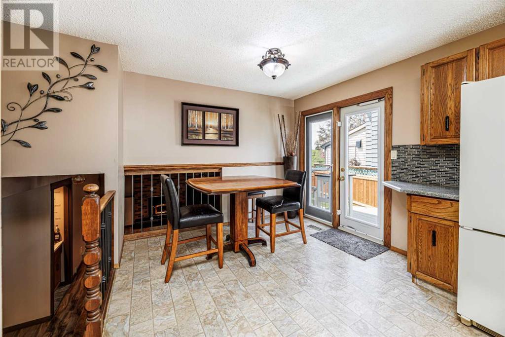 Property at 24 Caswell Close image 4